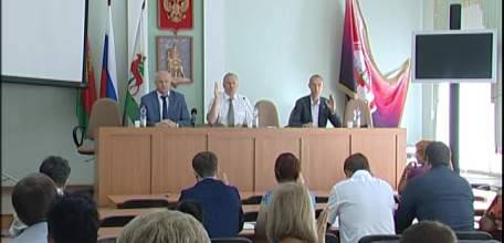 В администрации города состоялась 13 сессия Совета депутатов шестого созыва