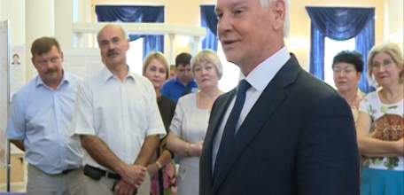 Председатель областной избирательной комиссии Юрий Алтухов побывал на елецком участке в ИКЦ «Прожектор»